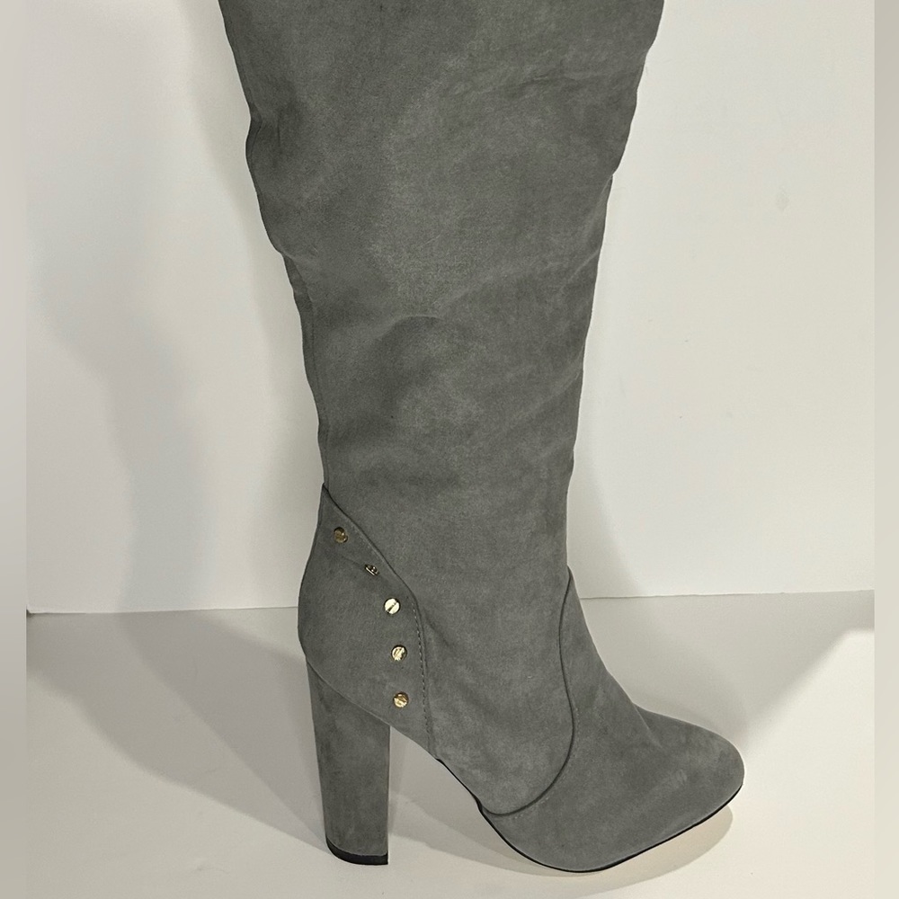 Shoe Dazzle Grey Faux Suede Over-the-knee Boots Gold Studs women’s US 6.5